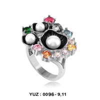 İncili Rodyum Kaplamalı Mix Taşlı Yüzük