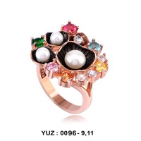 İncili Roz Kaplamalı Mix Taşlı Yüzük