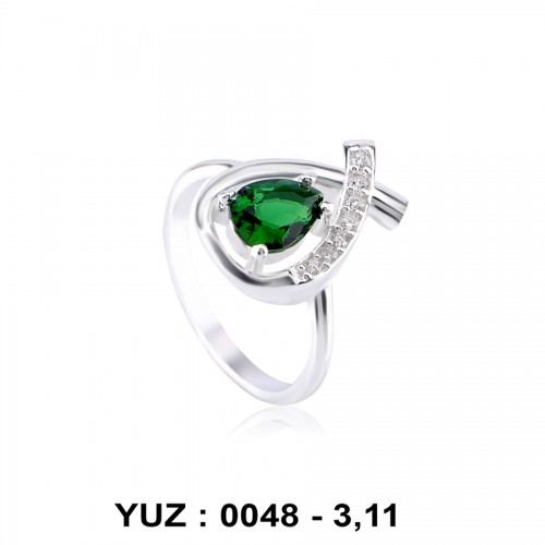 Zümrüt Glass Taşlı Rodyumlu Yüzük