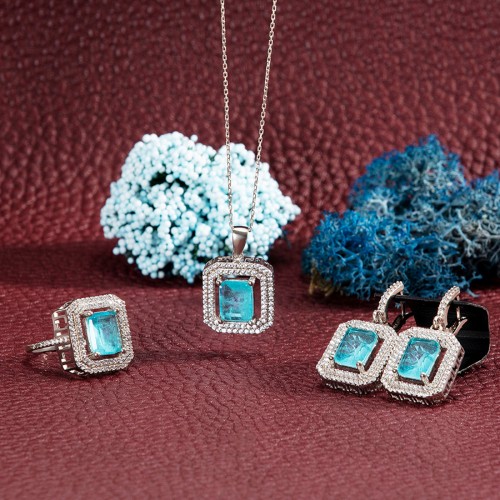 Göz kamaştırıcı agua paraiba 925ayar gümüş pırlanta baget set